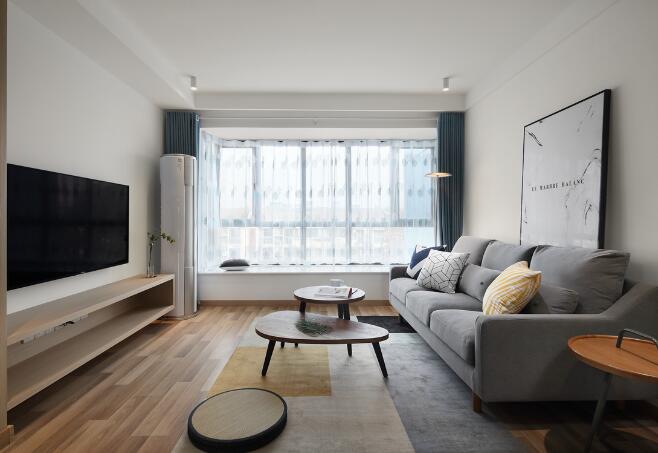 客廳怎樣裝修才顯得更大？